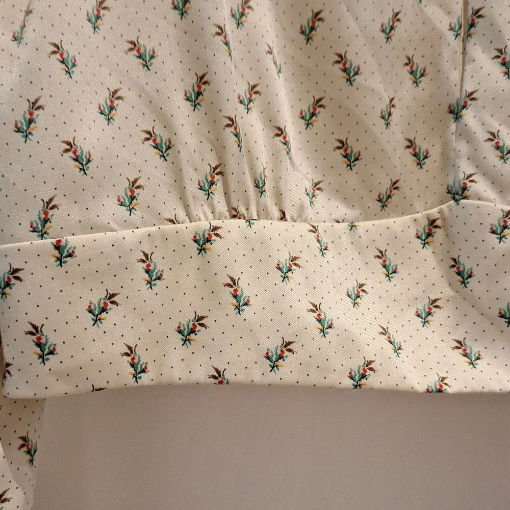 Zara Satin Cropped Cream Floral Blouse Size XL